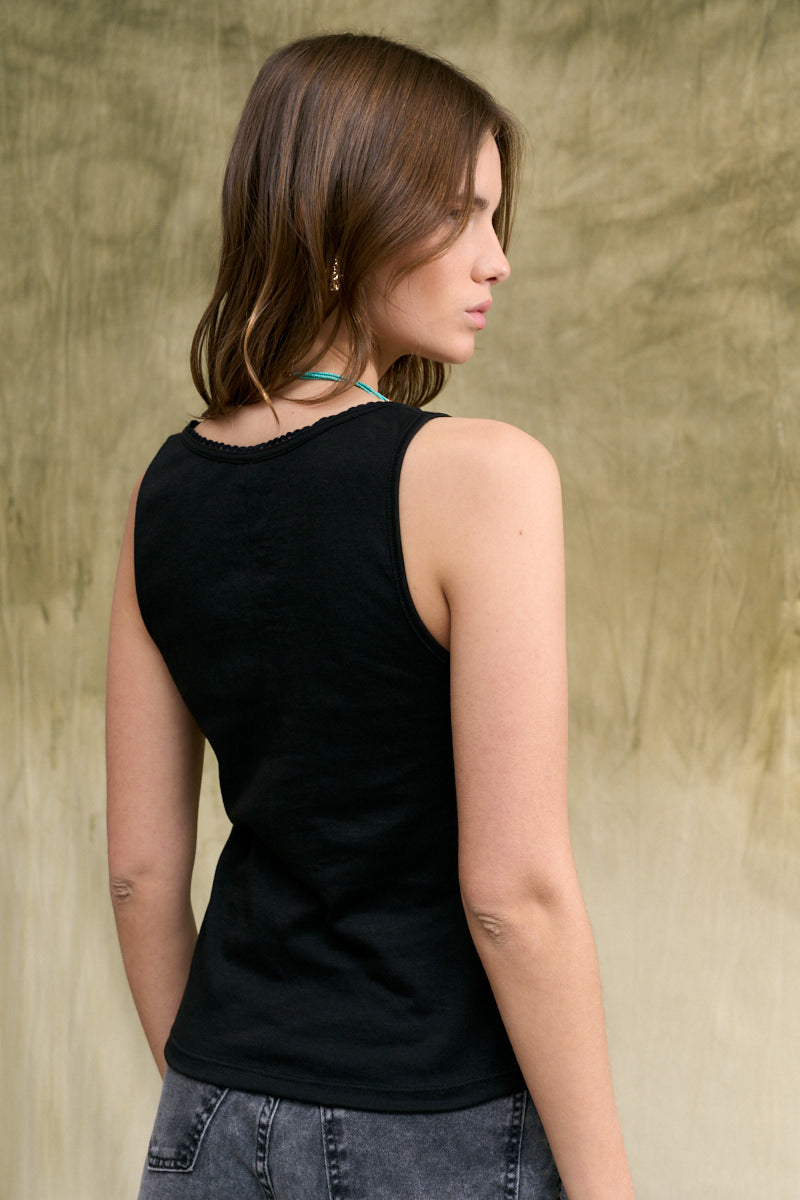 Musculosa Lily